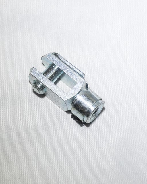 M19 - Clevis End Fitting